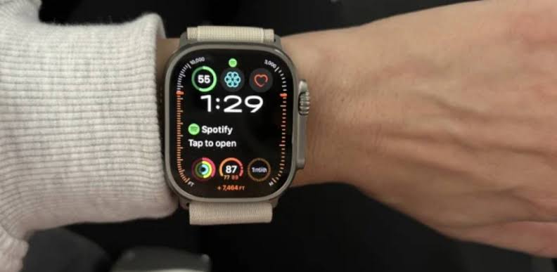 Обзор Apple Watch Ultra 3: Самые продвинутые спортивные часы с 5G, спутниковой связью и автономностью до 42 часов