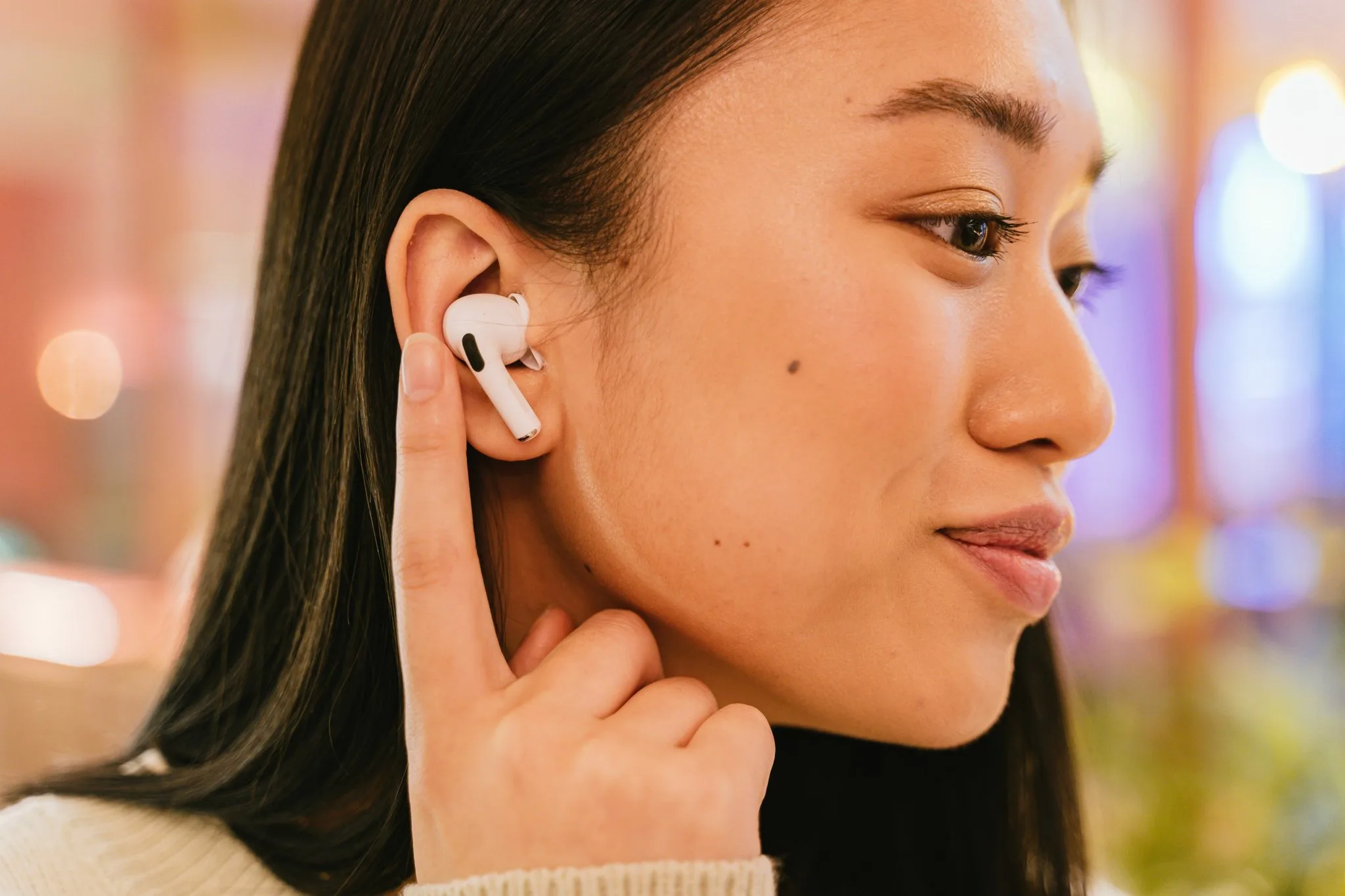 Обзор наушников AirPods 4: Что выбрать — базовую версию или AirPods 4 с ANC?
